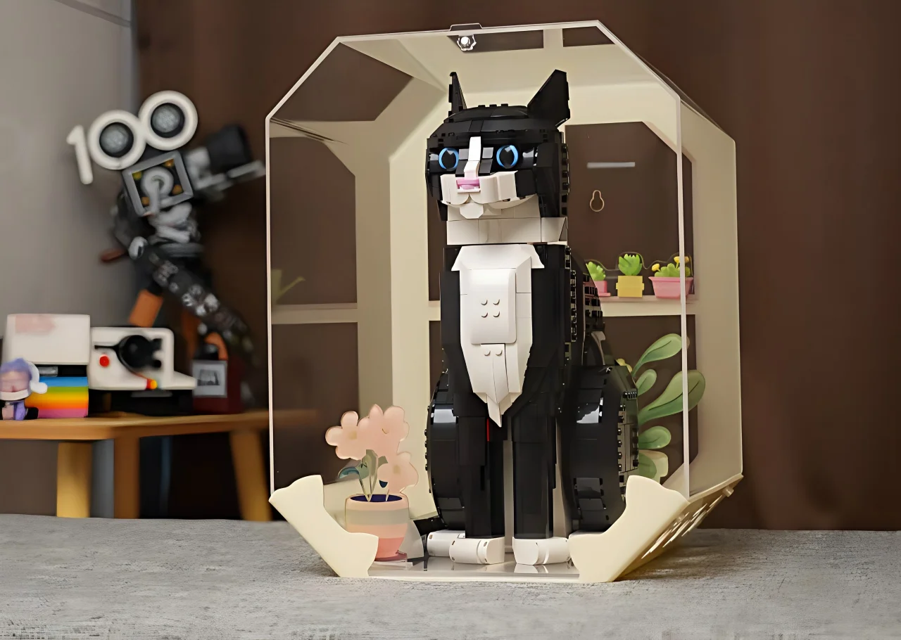 Premium display case compatible with the Tuxedo Cat model (21349)