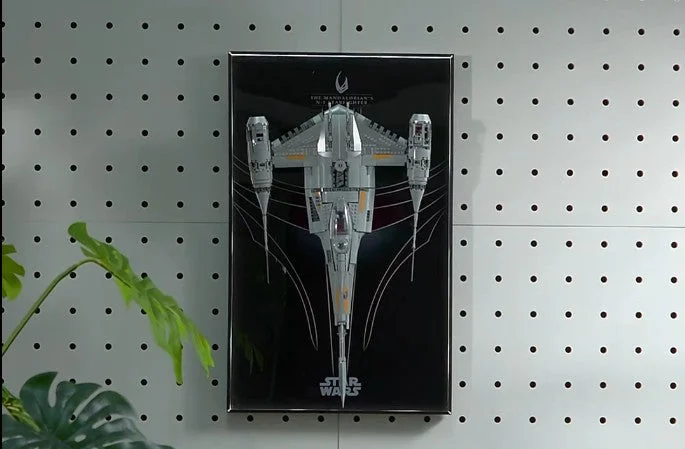 Creating an Epic Star Wars™ Scene in a LEGO® Display Frame