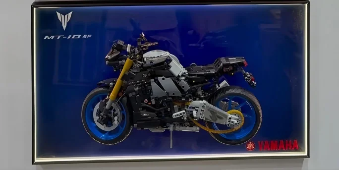 Wall display solutions compatible with the Yamaha MT-10 SP 42159