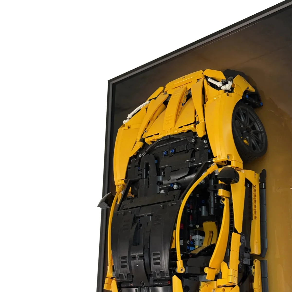 Premium Wall Display Frame for LEGO® Technic™ McLaren P1 (42172) - Gradient Edition - Détail exposition 7